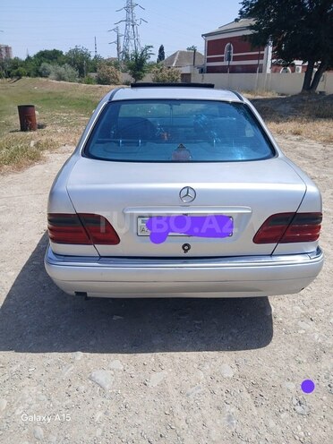 Mercedes E 230 1995, 420,000 km - 2.3 l - Sumqayıt