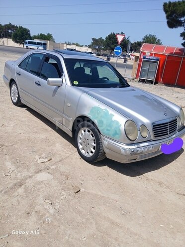 Mercedes E 230 1995, 420,000 km - 2.3 l - Sumqayıt