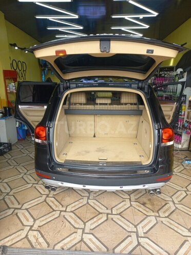 Volkswagen Touareg-9