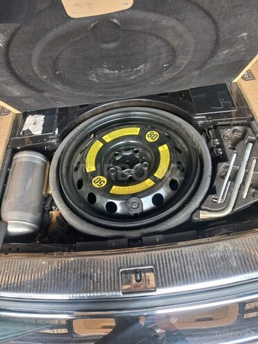 Volkswagen Touareg-11