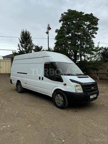 Ford Transit-3