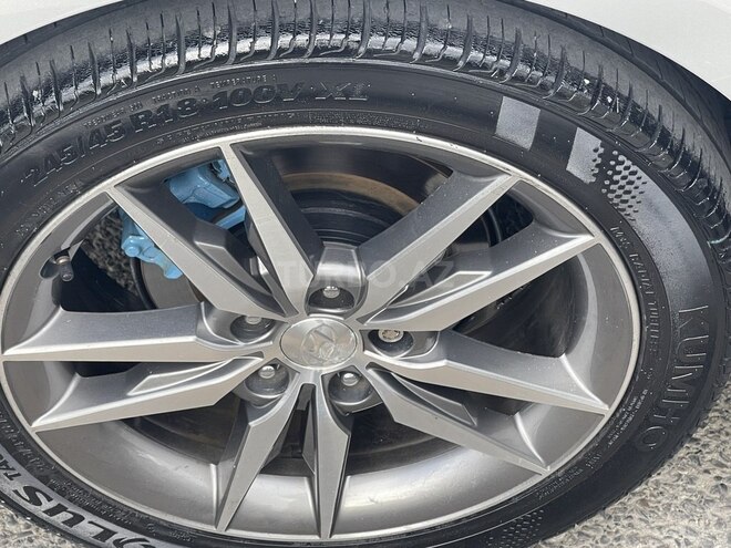 Hyundai Sonata-15