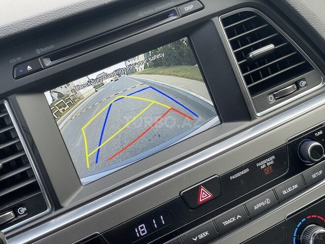 Hyundai Sonata-13