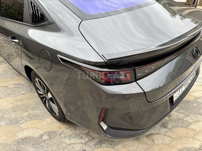 Changan Qiyuan A05 2025, 5,500 km - 1.5 л - Bakı