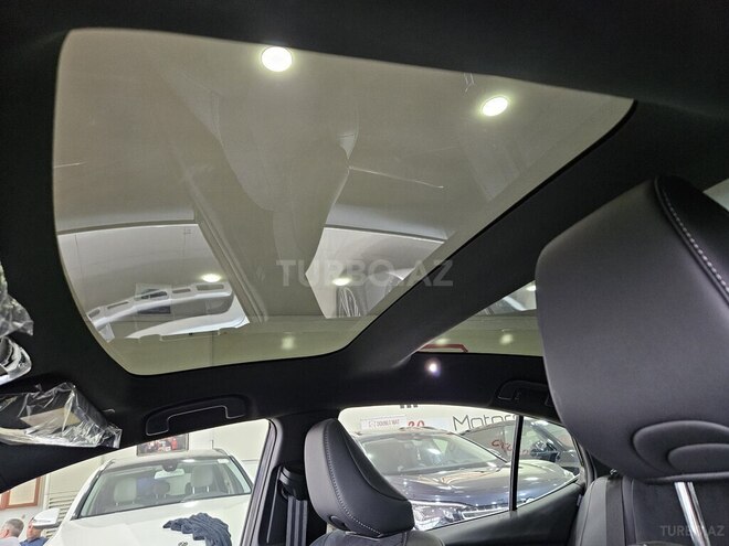 Toyota Camry-15
