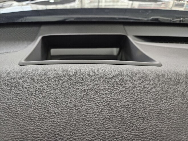 Toyota Camry-19