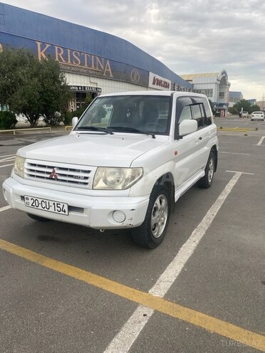 Mitsubishi Pajero io 2000, 285,000 km - 1.8 l - Bakı