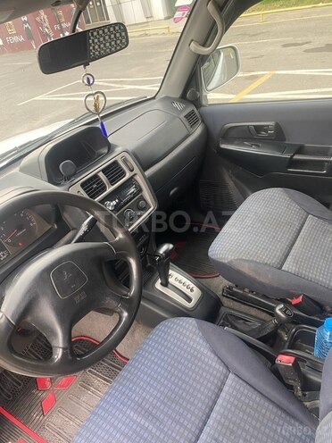 Mitsubishi Pajero io 2000, 285,000 km - 1.8 l - Bakı