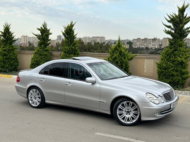 Mercedes E 320 2002, 257,000 km - 3.2 l - Bakı