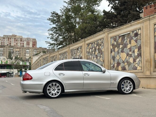 Mercedes E 320 2002, 257,000 km - 3.2 l - Bakı