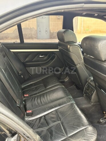 BMW 525 2002, 355,000 km - 2.5 l - Bakı