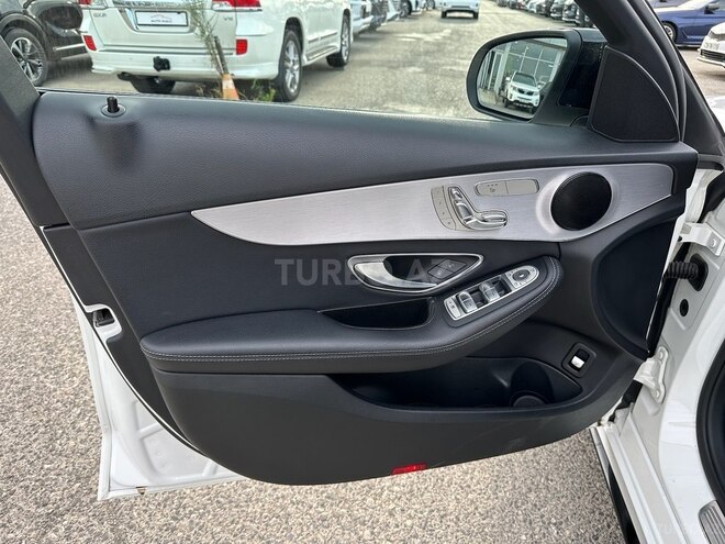 Mercedes C 220 d 2017, 121,000 km - 2.2 l - Bakı