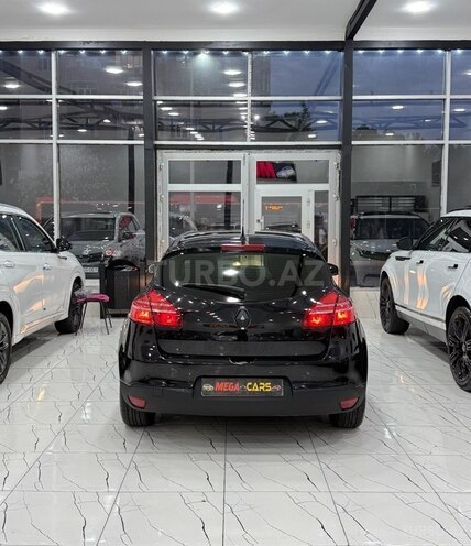 Renault Megane-8