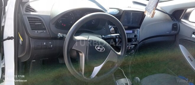 Hyundai Accent 2016, 150,000 km - 1.6 l - Bakı