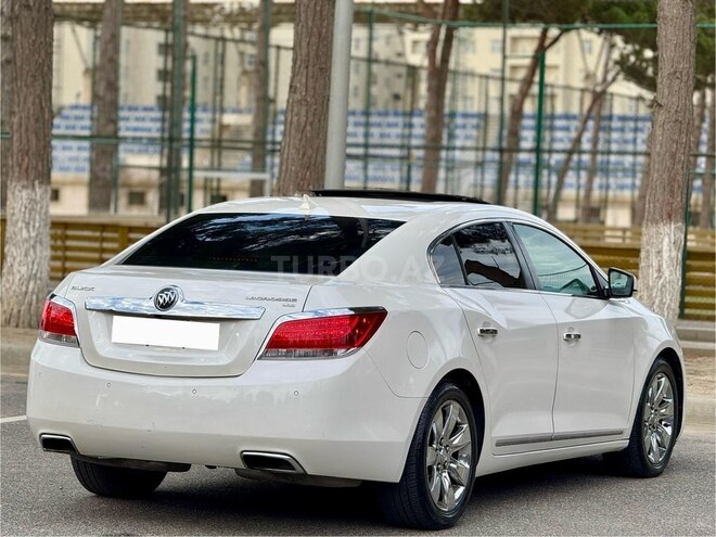 Buick LaCrosse-12