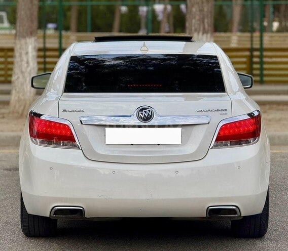 Buick LaCrosse-10