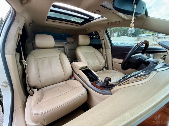 Buick LaCrosse-18