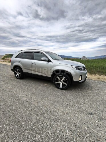 Kia Sorento 2014, 248,000 km - 2.0 l - Quba