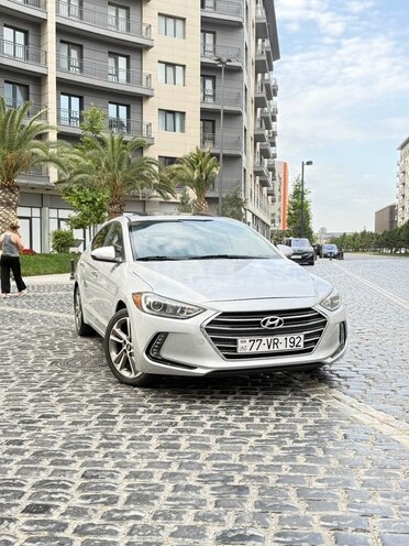 Hyundai Elantra 2016, 140,000 km - 2.0 l - Bakı