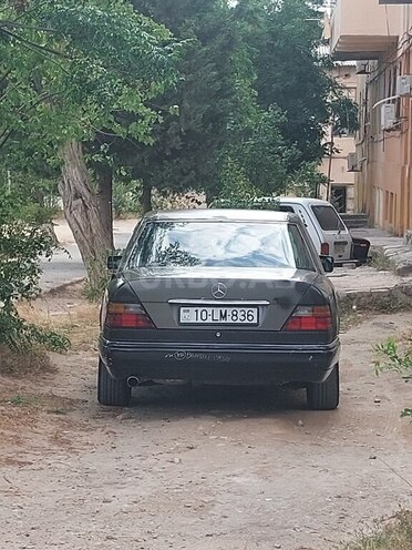 Mercedes E 300 d 1994, 526,000 km - 3.0 l - Sumqayıt