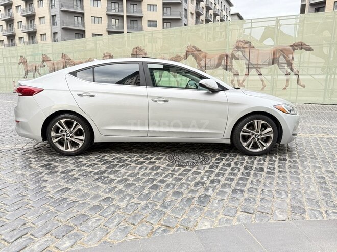 Hyundai Elantra 2016, 140,000 km - 2.0 l - Bakı