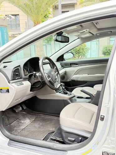 Hyundai Elantra 2016, 140,000 km - 2.0 l - Bakı