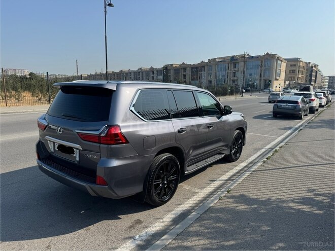 Lexus LX 450d-4
