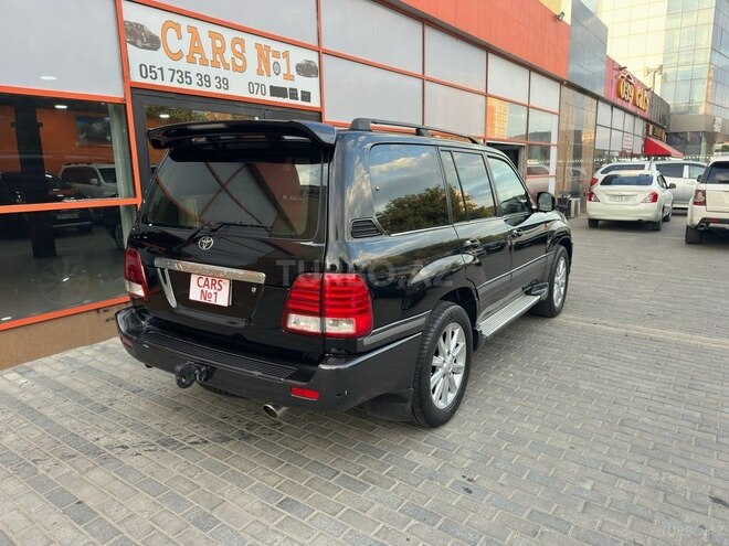 Toyota Land Cruiser-10