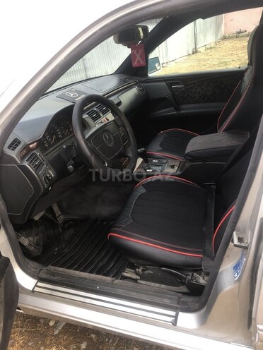 Mercedes E 230 1995, 740,443 km - 2.3 l - Bakı
