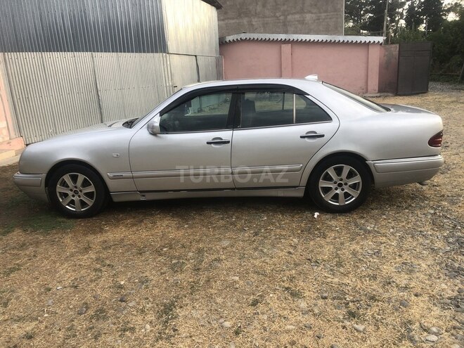 Mercedes E 230 1995, 740,443 km - 2.3 l - Bakı