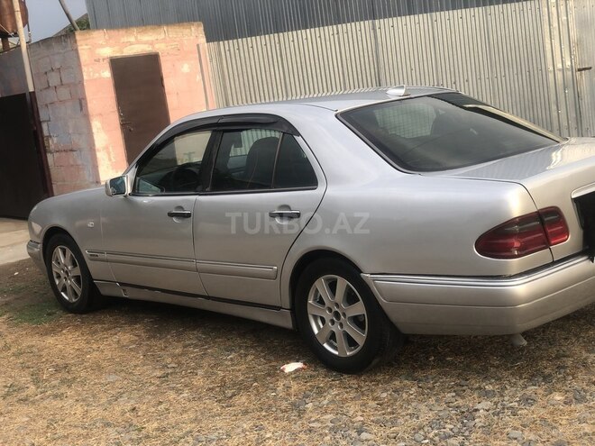 Mercedes E 230 1995, 740,443 km - 2.3 l - Bakı