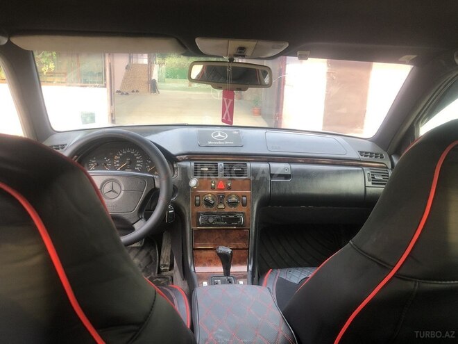 Mercedes E 230 1995, 740,443 km - 2.3 l - Bakı