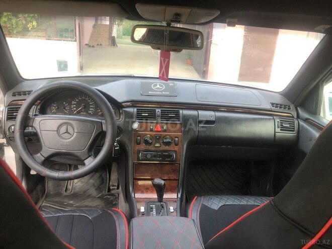 Mercedes E 230 1995, 740,443 km - 2.3 l - Bakı