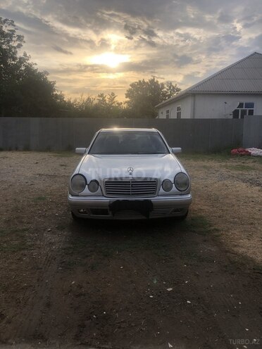 Mercedes E 230 1995, 740,443 km - 2.3 l - Bakı