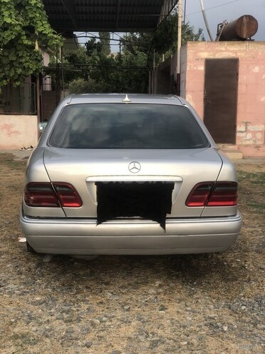 Mercedes E 230 1995, 740,443 km - 2.3 l - Bakı
