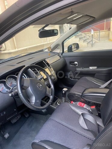 Nissan Tiida-3