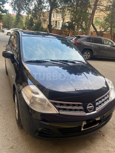 Nissan Tiida-7