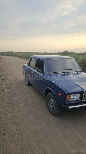 LADA (VAZ) 2107 2005, 15,245 km - 1.6 l - Salyan