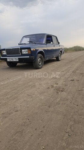 LADA (VAZ) 2107 2005, 15,245 km - 1.6 l - Salyan