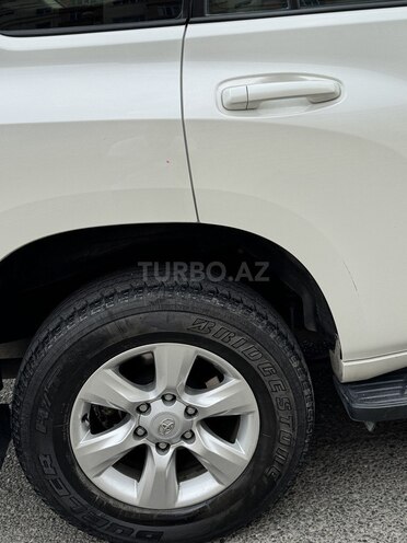 Toyota Land Cruiser Prado 2010, 105,707 km - 2.7 л - Bakı