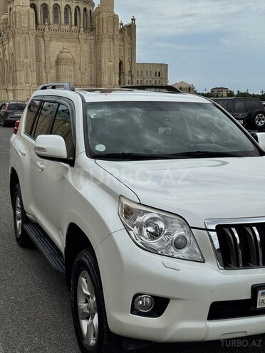 Toyota Land Cruiser Prado 2010, 105,707 km - 2.7 л - Bakı
