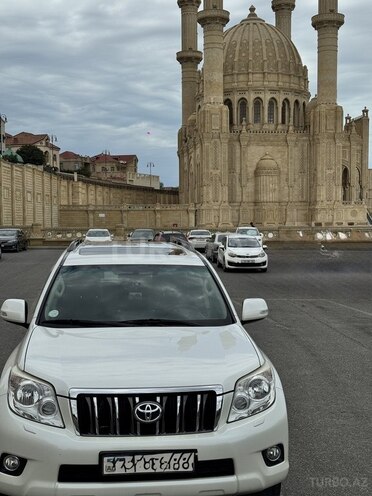 Toyota Land Cruiser Prado 2010, 105,707 km - 2.7 л - Bakı