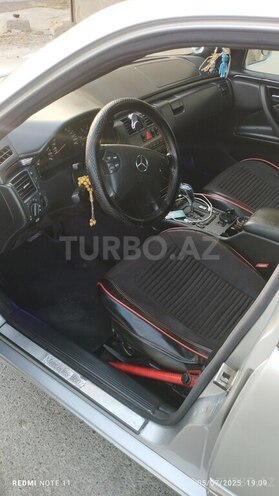 Mercedes E 220 d 2001, 640,000 km - 2.2 л - Bakı