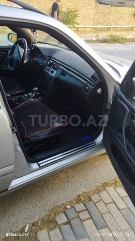 Mercedes E 220 d 2001, 640,000 km - 2.2 л - Bakı