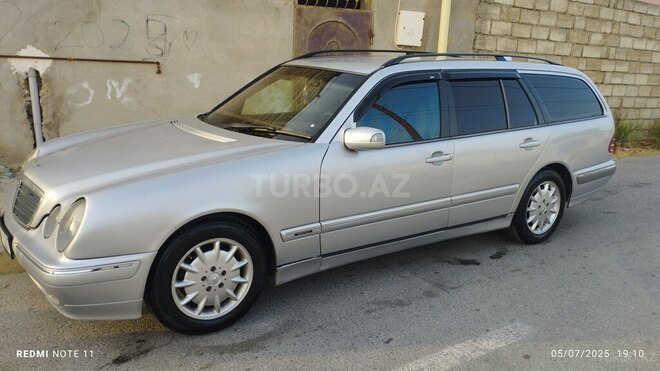 Mercedes E 220 d 2001, 640,000 km - 2.2 л - Bakı