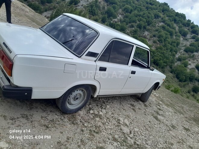 LADA (VAZ) 2107 2008, 48,000 km - 1.6 l - Qax