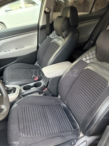 Hyundai Elantra 2017, 96,000 km - 2.0 л - Bakı