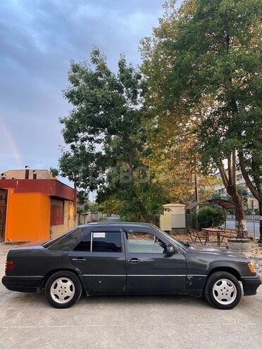 Mercedes E 200 1993, 400,000 km - 2.0 l - Lənkəran