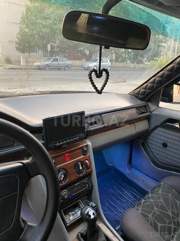 Mercedes E 200 1993, 400,000 km - 2.0 l - Lənkəran