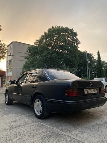 Mercedes E 200 1993, 400,000 km - 2.0 l - Lənkəran